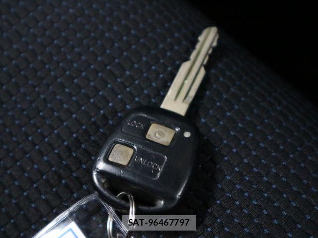 Toyota BB 2008-11 7721143-25