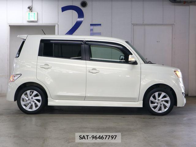 Toyota BB 2008-11 7721143-7