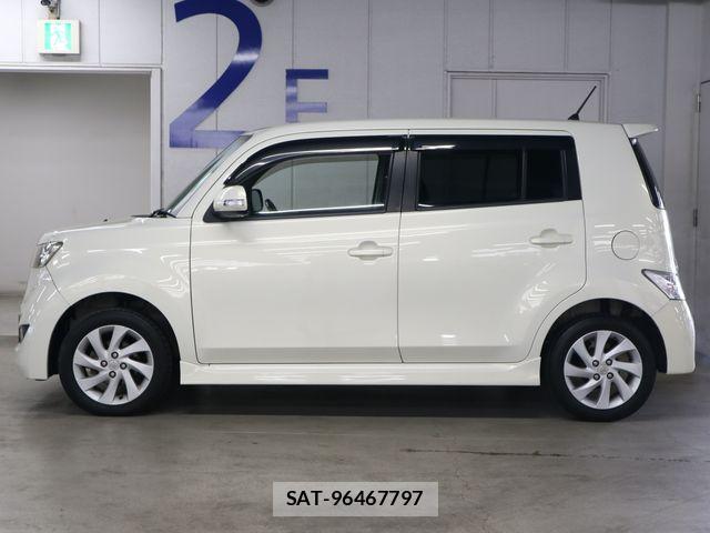 Toyota BB 2008-11 7721143-8