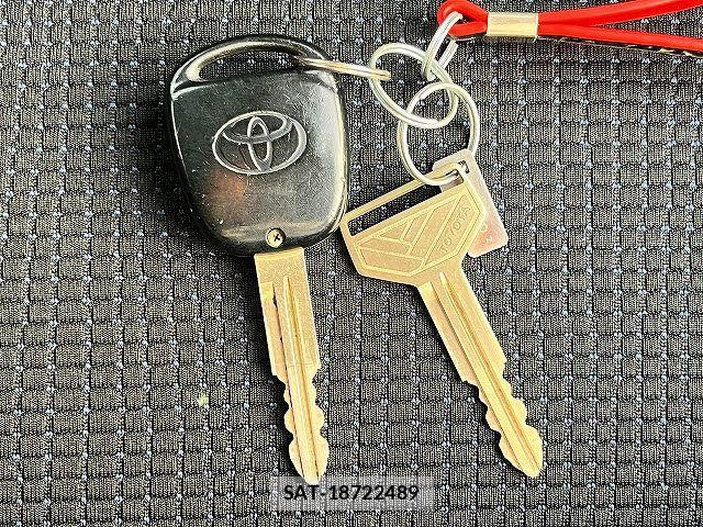 Toyota BB 2009-04 7721153-25