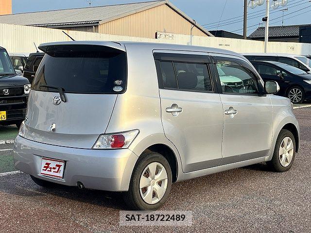Toyota BB 2009-04 7721153-2