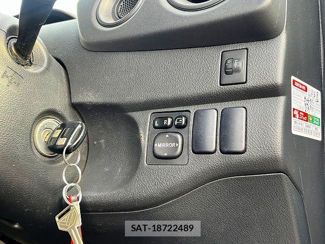 Toyota BB 2009-04 7721153-5