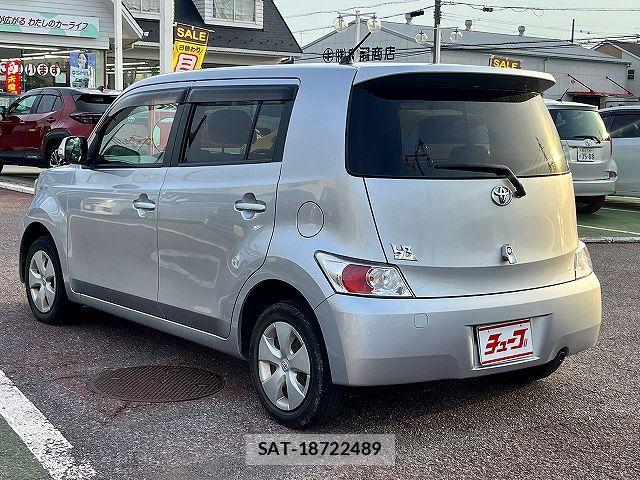 Toyota BB 2009-04 7721153-8