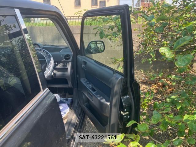 Toyota BB 2004-05 7782821-9