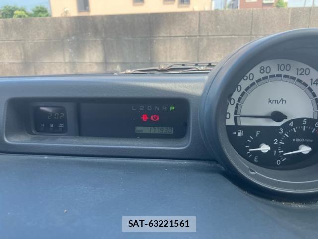 Toyota BB 2004-05 7782821-14