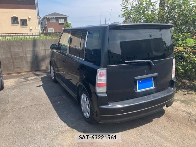 Toyota BB 2004-05 7782821-1