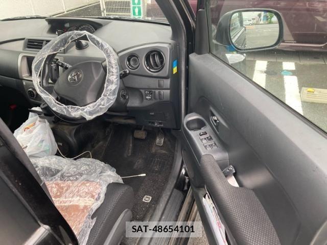 Toyota BB 2011-01 7875414-10