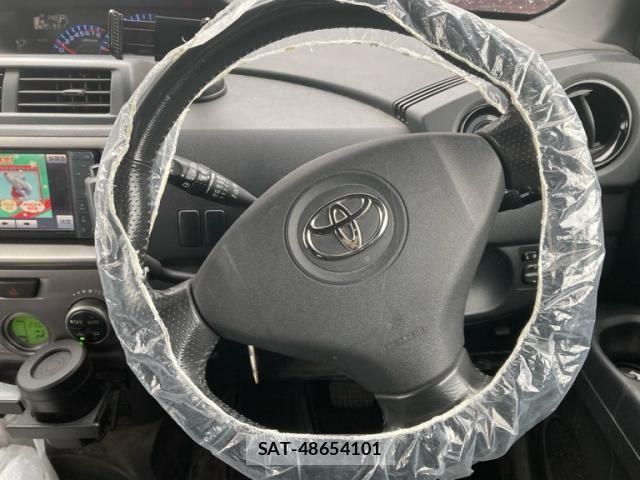 Toyota BB 2011-01 7875414-22
