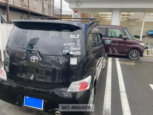 Toyota BB 2011-01 7875414-5