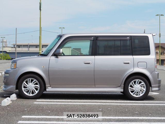 Toyota BB 2005-08 7875412-8