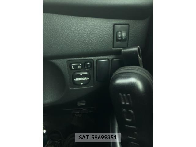 Toyota BB 2011-09 7875420-13
