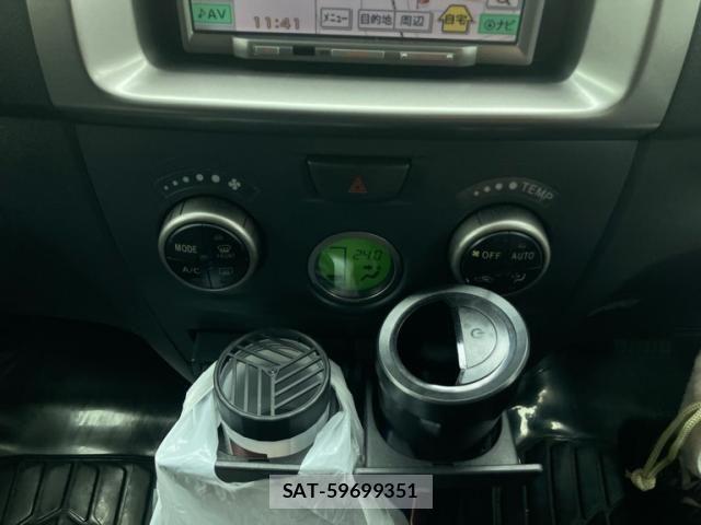 Toyota BB 2011-09 7875420-16