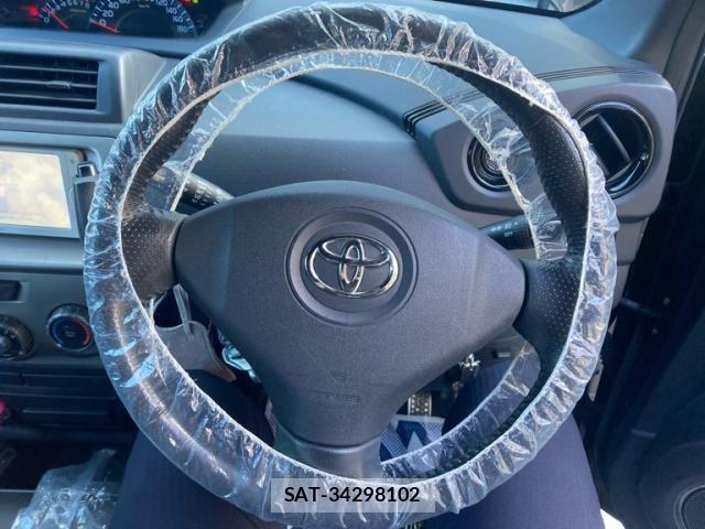 Toyota BB 2012-07 7875418-13