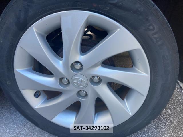 Toyota BB 2012-07 7875418-4
