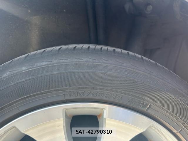 Toyota BB 2016-06 7875415-9