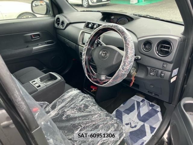 Toyota BB 2009-04 7875419-10