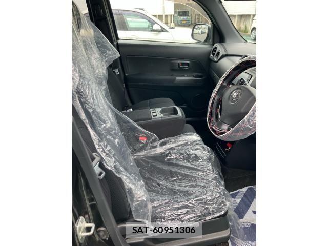 Toyota BB 2009-04 7875419-11