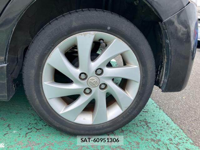 Toyota BB 2009-04 7875419-6