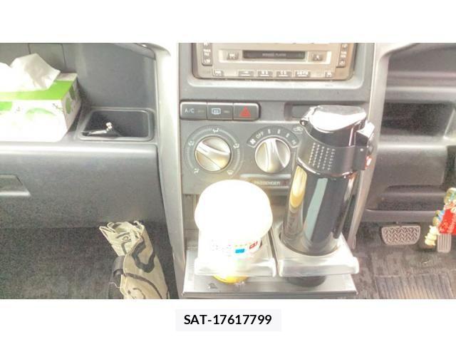 Toyota BB 2005-09 7875413-10