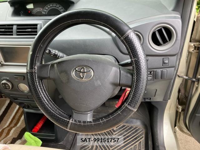 Toyota BB 2009-07 7960618-12
