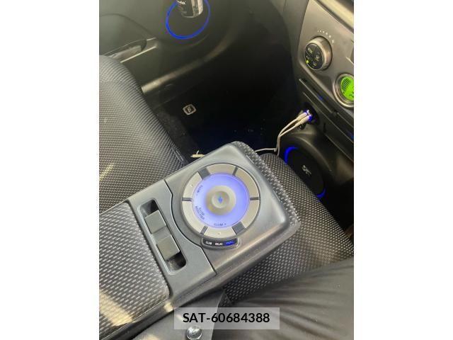 Toyota BB 2009-06 7978582-15