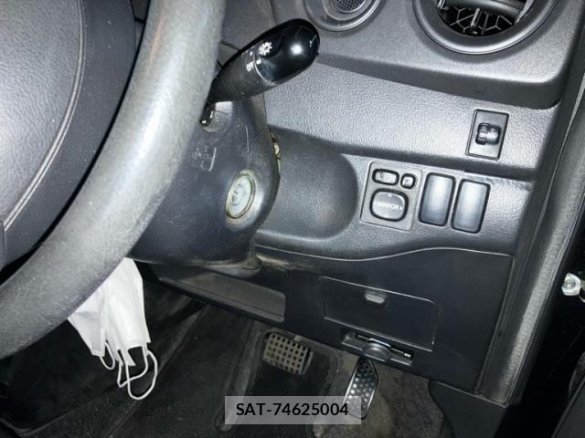 Toyota BB 2010-07 8034517-10