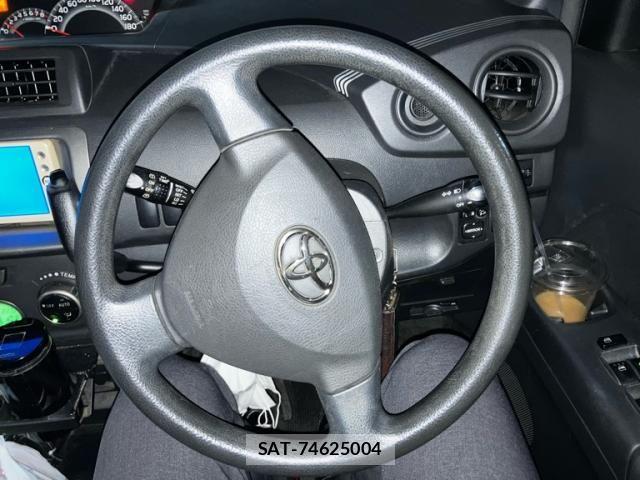 Toyota BB 2010-07 8034517-13
