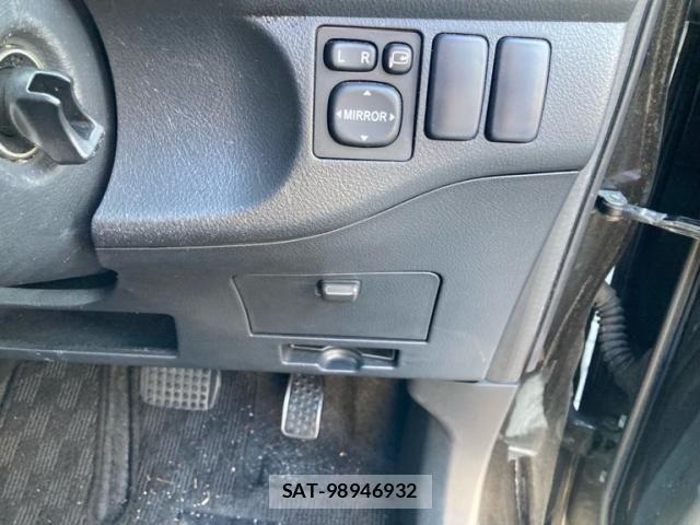 Toyota BB 2009-04 8098111-21