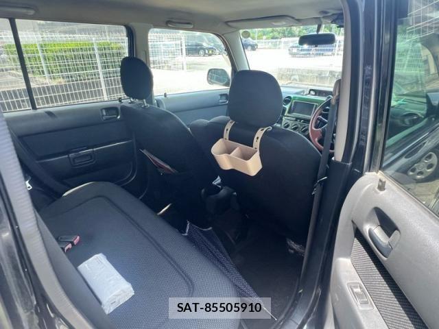 Toyota BB 2001-07 8098108-8