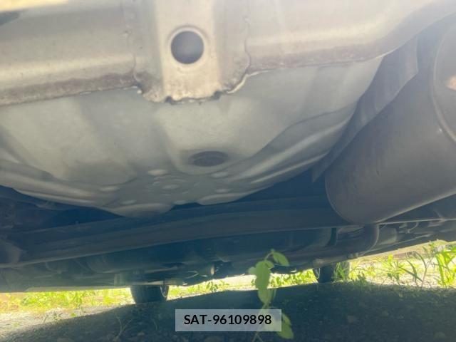 Toyota BB 2005-11 8098109-10