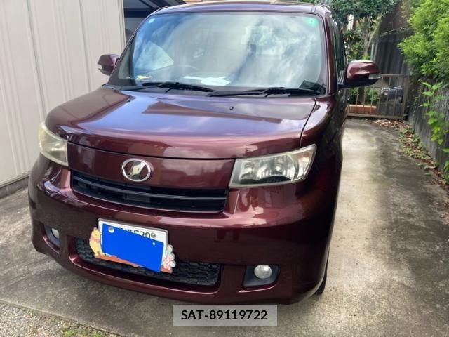 Toyota BB 2009-11 8129111-2