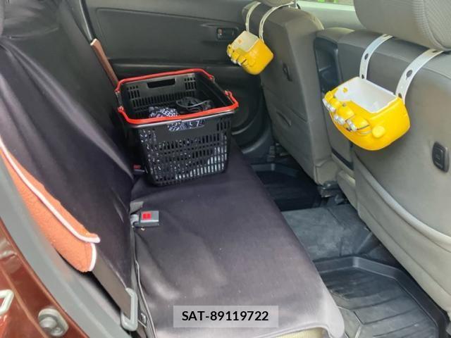 Toyota BB 2009-11 8129111-7