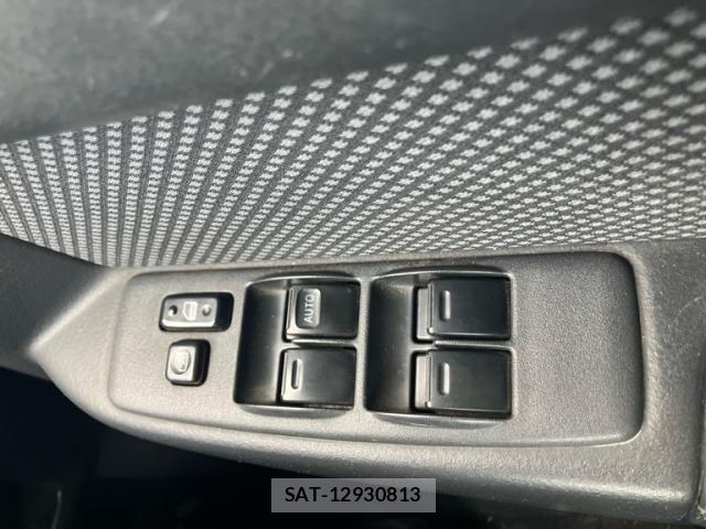Toyota BB 2001-03 8158011-13