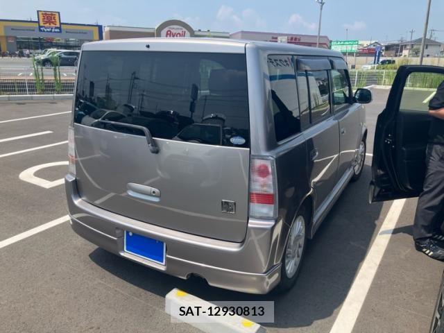Toyota BB 2001-03 8158011-2