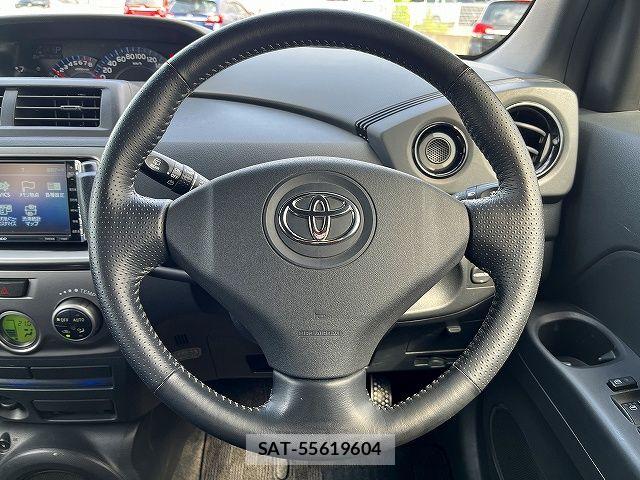 Toyota BB 2006-03 8206490-13