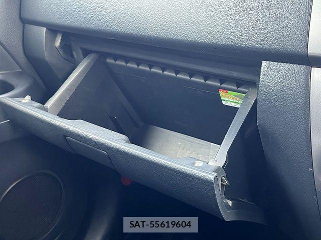 Toyota BB 2006-03 8206490-15