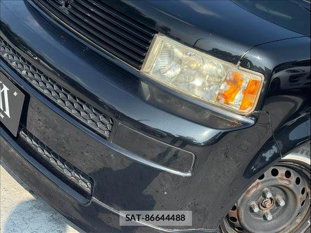 Toyota BB 2005-11 8206496-9
