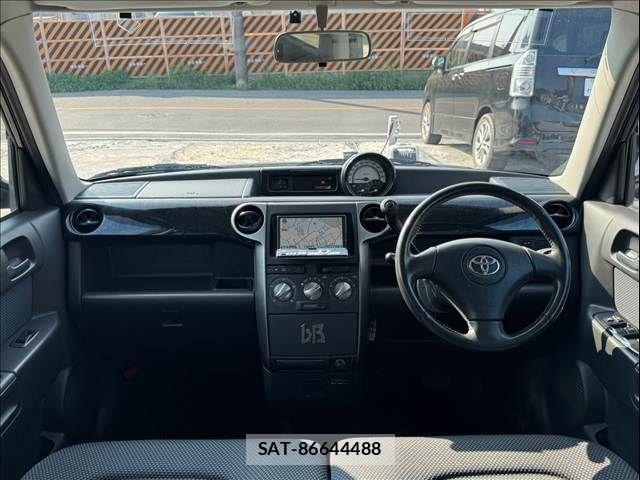 Toyota BB 2005-11 8206496-10