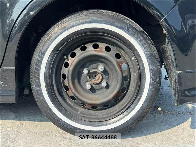 Toyota BB 2005-11 8206496-19