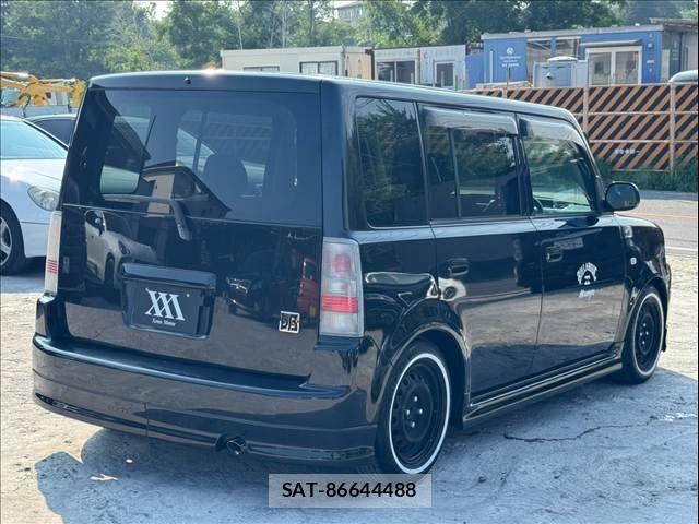 Toyota BB 2005-11 8206496-6