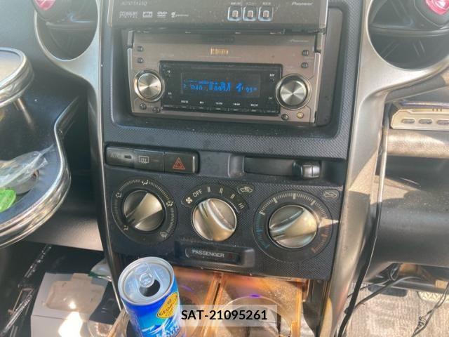 Toyota BB 2005-10 8228987-14