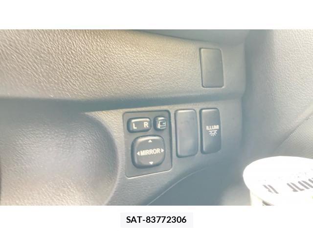Toyota BB 2006-07 8313232-14