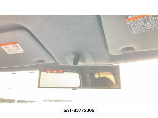 Toyota BB 2006-07 8313232-16