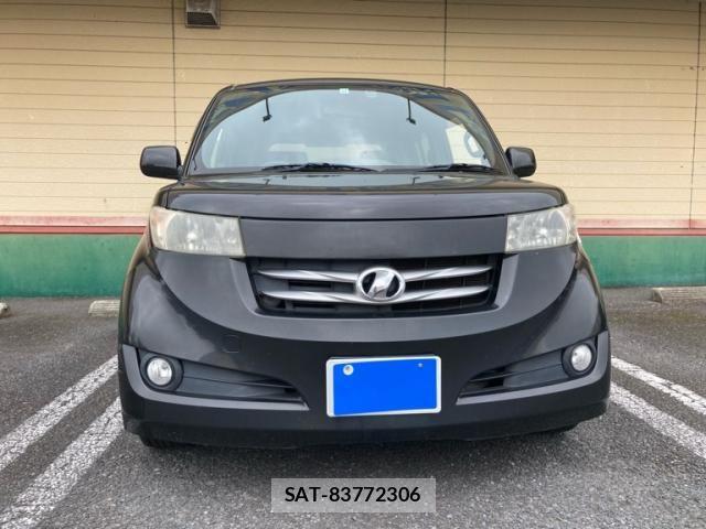 Toyota BB 2006-07 8313232-1