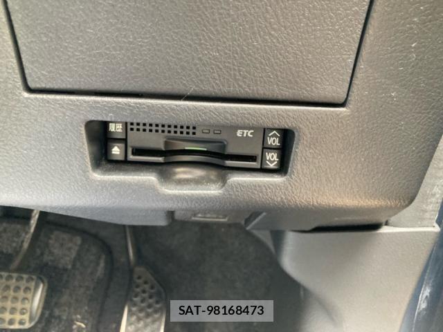 Toyota BB 2010-02 8313237-17