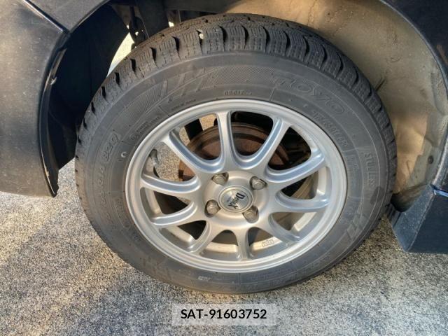 Toyota BB 2011-11 8334989-10