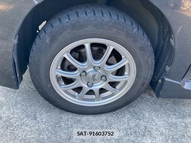 Toyota BB 2011-11 8334989-12