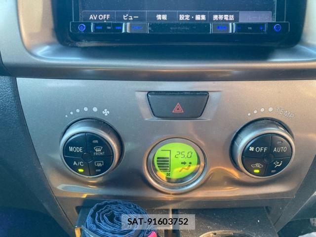 Toyota BB 2011-11 8334989-24