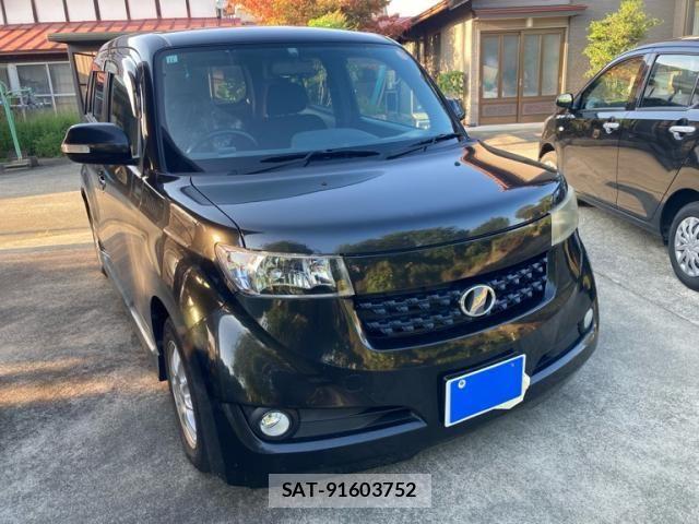 Toyota BB 2011-11 8334989-2