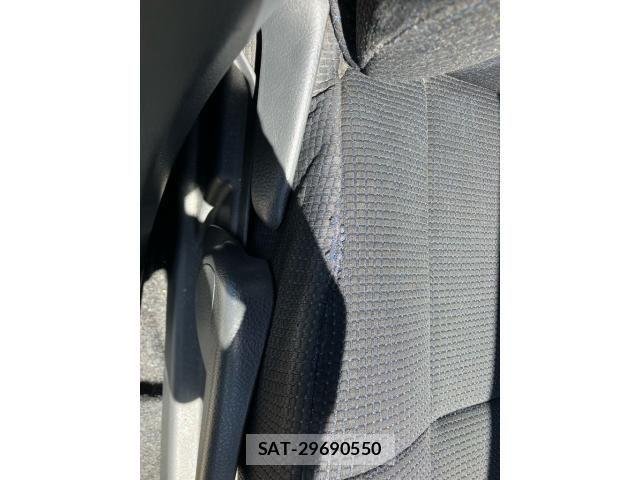 Toyota BB 2014-04 8353949-18